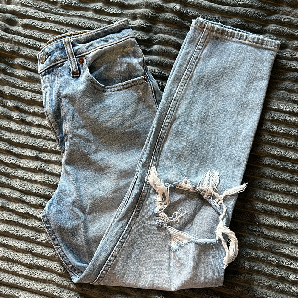 Abercrombie Mom High Ride Jean
Size 24
